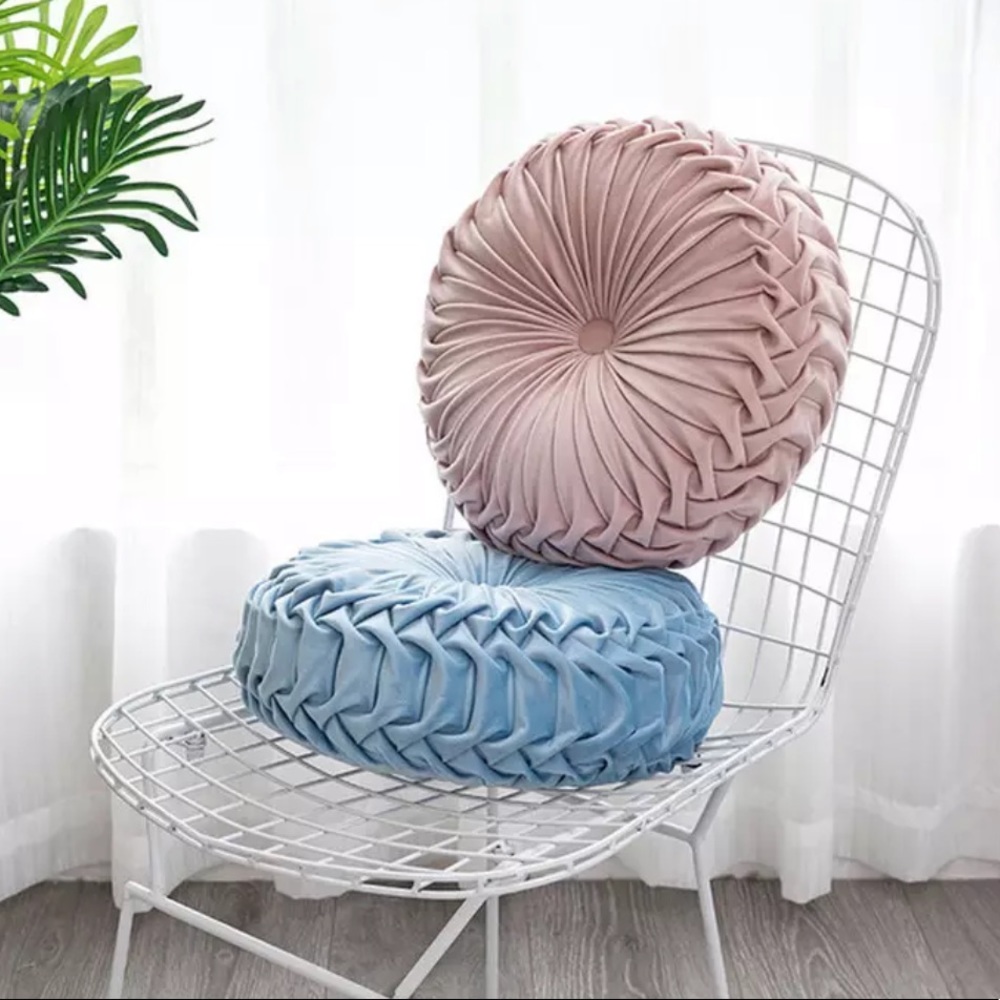RESTOCKED πPleated Velvet Round Cushion Pillow - Picture 2 of 3